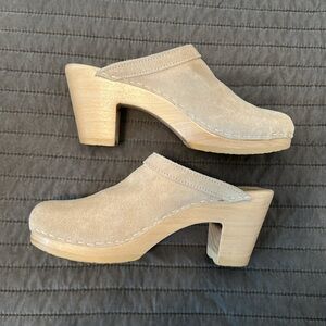 No. 6 Tan Suede Mules